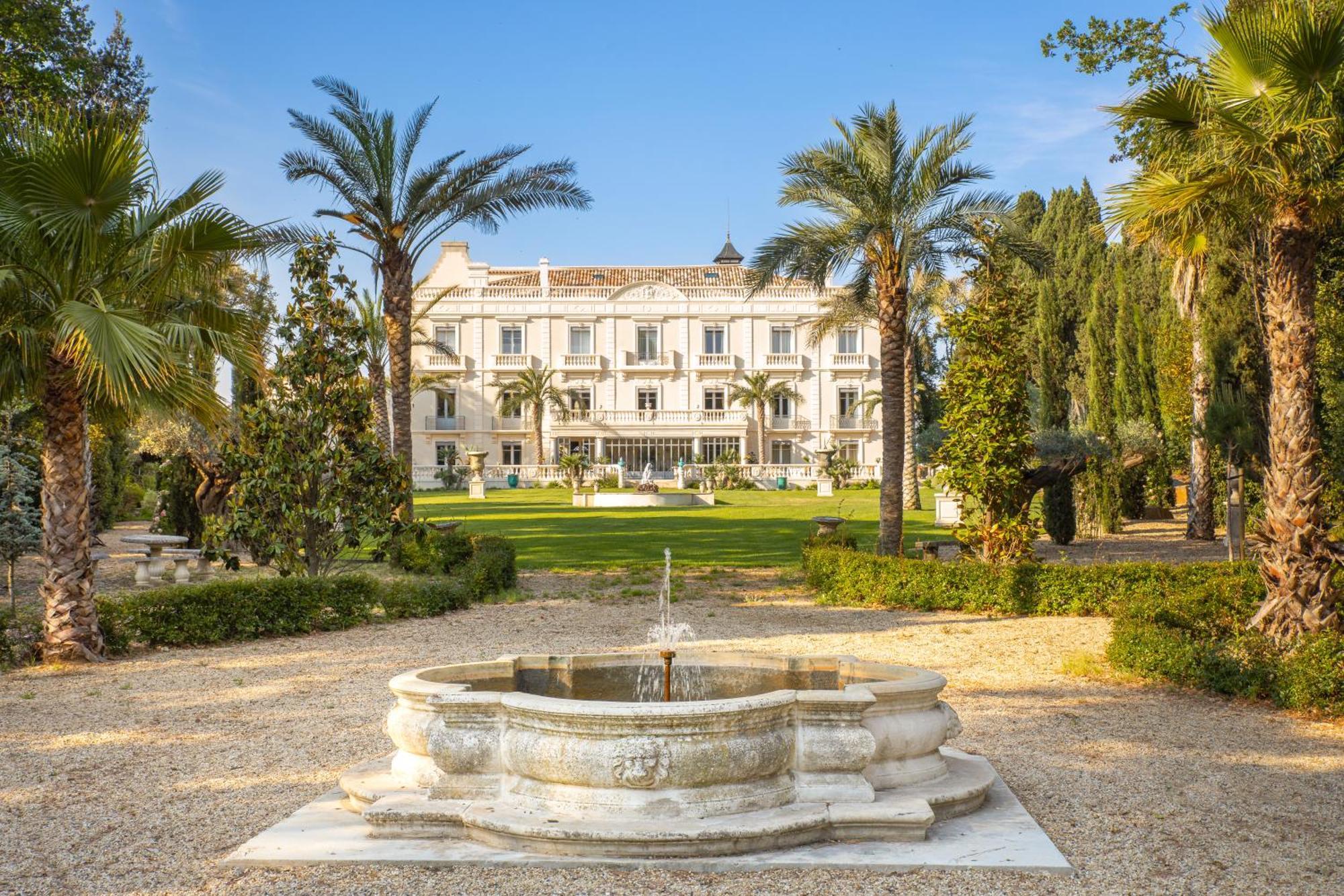 Chateau Hermitage De Combas Aparthotel Servian Buitenkant foto