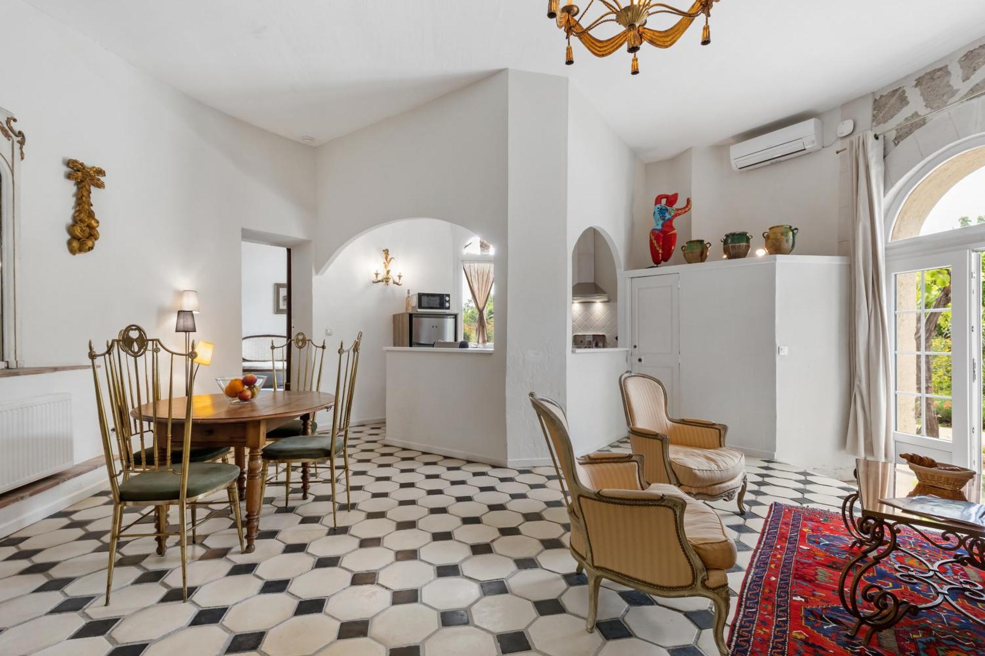 Chateau Hermitage De Combas Aparthotel Servian Buitenkant foto
