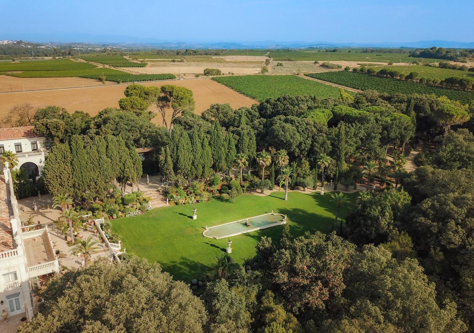 Chateau Hermitage De Combas Aparthotel Servian Buitenkant foto