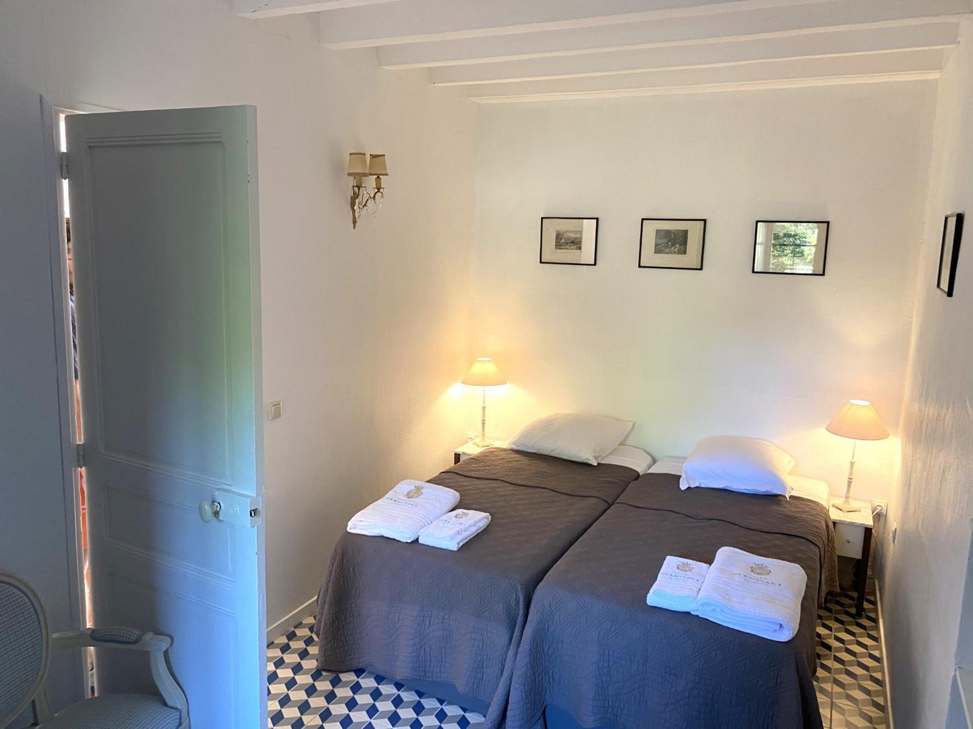 Chateau Hermitage De Combas Aparthotel Servian Kamer foto