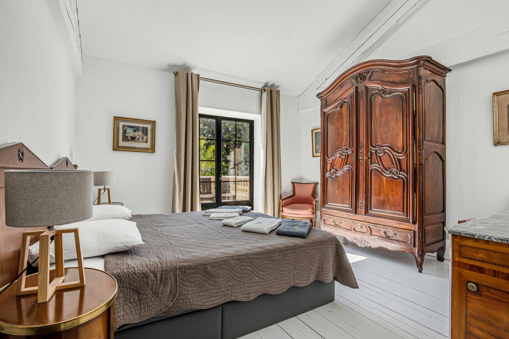 Chateau Hermitage De Combas Aparthotel Servian Buitenkant foto